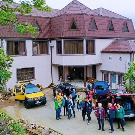 Inaisi Hotel Кутаїсі Екстер'єр фото