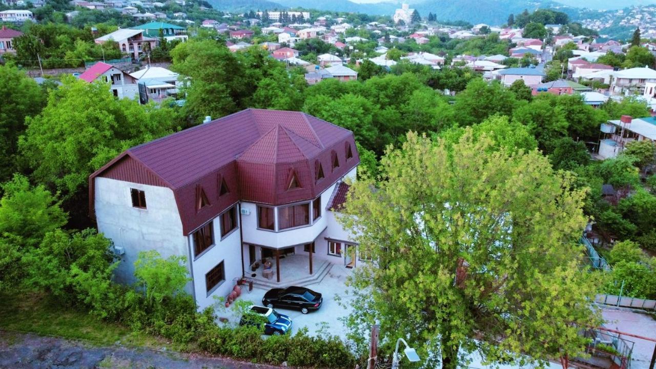 Inaisi Hotel Кутаїсі Екстер'єр фото