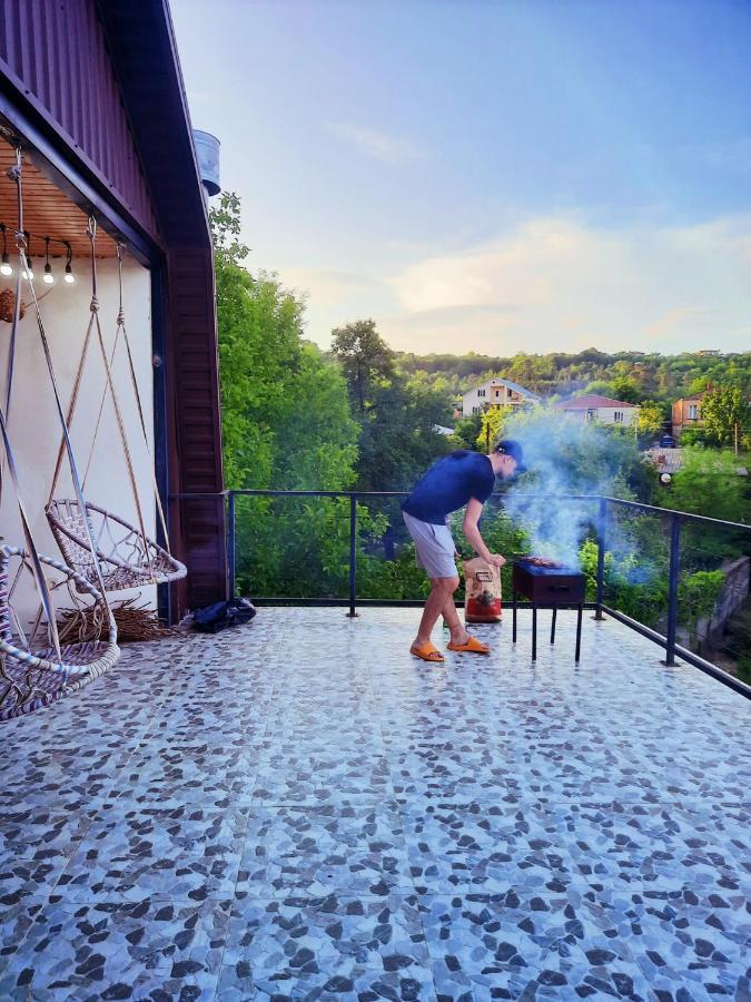 Inaisi Hotel Кутаїсі Екстер'єр фото
