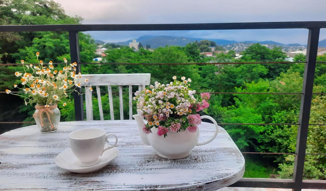 Inaisi Hotel Кутаїсі Екстер'єр фото