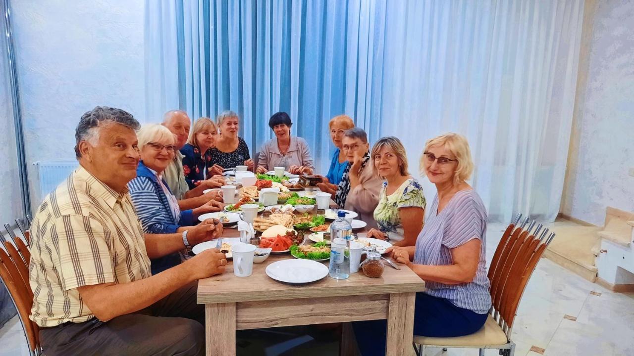 Inaisi Hotel Кутаїсі Екстер'єр фото