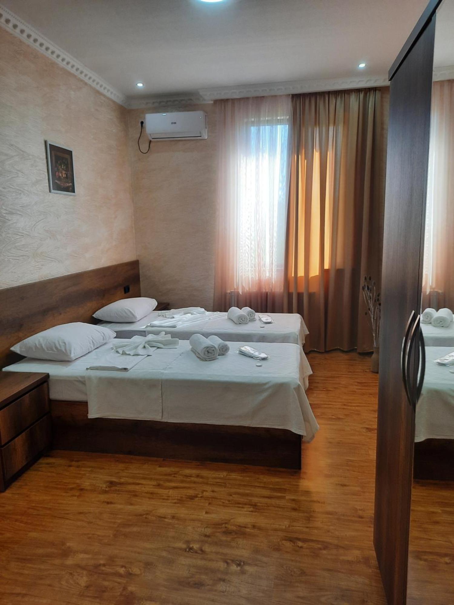 Inaisi Hotel Кутаїсі Номер фото